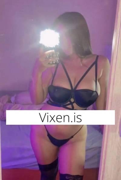 25 year old Escort in Melbourne Indian❤️ndependent Sultry girl sexy wild babe ultimate 