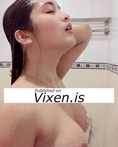 23 year old Escort in Coffs Harbour 💯 Private Girl Real🌴 ASIAN student stunning silky 
