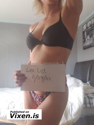 31 year old Escort in Brantford-Woodstock small, tight, energetic and fun .. come see for yourself