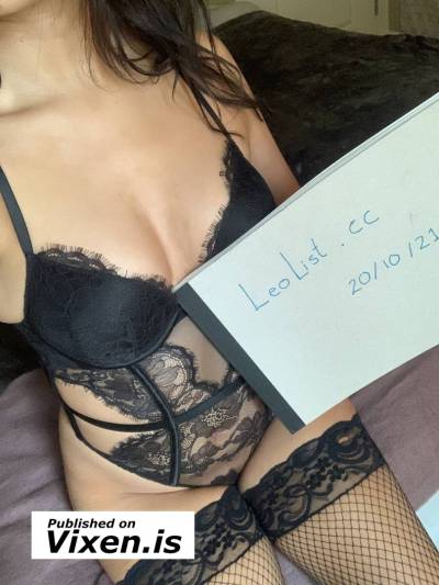 19 year old Escort in Victoria Fun playful brunette looking for a good time