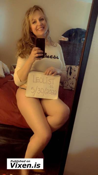 38 year old Escort in Ottawa Tasted &amp; Trusted