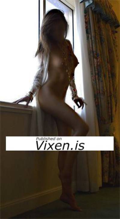 40 year old Escort in Toowoomba Aussie Mandy. Hot, Sexy size 8. Real Photo's