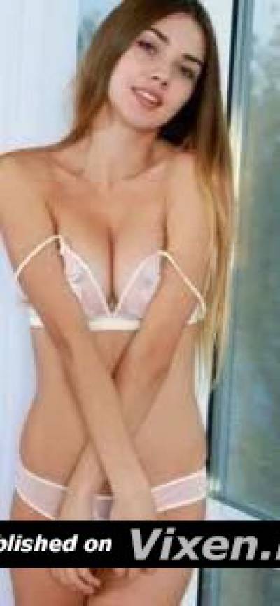 21 year old Escort in Perth OUT/IN CALL Excellent Porn Star EXP young gorgeous escort