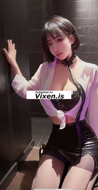 20 year old Escort in Melbourne South Korean sexy girl erotic sensual massage