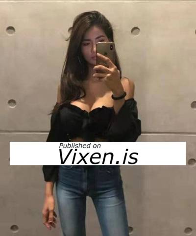 21 year old Escort in Perth sexy young girl 36DD big boobs Lovely slim body