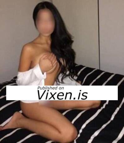 25 year old Escort in Brisbane Indian ❤️Naughty babe new face in the industry.... 