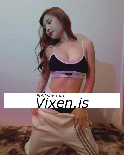 19 year old Escort in Sydney little young student.i love sex all the time