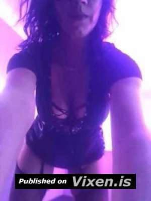 xxx HORNY MILF xxx ULTRA ESCORT, Townsville