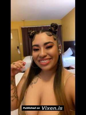 SEXY LATINA NEAR YOU 120 Specials