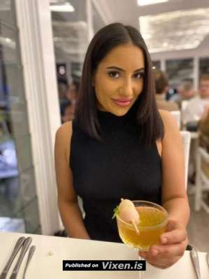 Sweet, sexy, classy and super hot young professional escort  in Port Macquarie