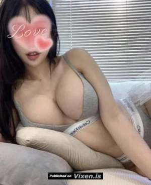 Threesome Petite and Sweet nice girls love to take you on a  in Warrnambool
