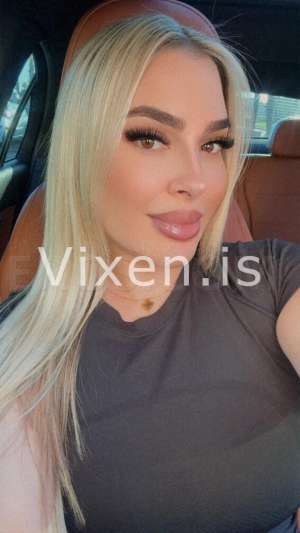 Nikki in San Jose CA