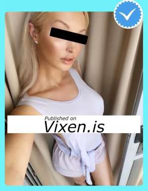 Tall Blue Eyed Blonde in Indooroopilly 0466 853 803 in Brisbane