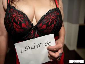 53Yrs Old Escort 170CM Tall Ottawa Image - 5