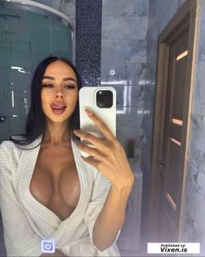 55Yrs Old Escort 168CM Tall Dubai Image - 4