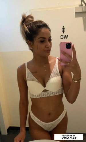 Vanessa 25Yrs Old Escort 60KG 170CM Tall Wien Image - 2