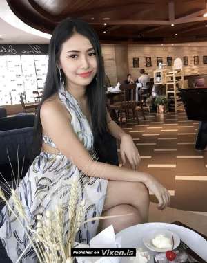 Innocent Angelic Elegant WhatsApp Me in Hong Kong