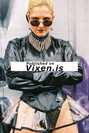Mistress Precious in Houston TX