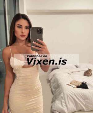 Sandrina, Independent in Antwerp