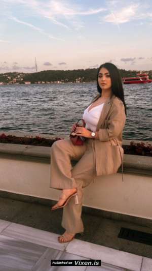 Hira, escort in Al Manama