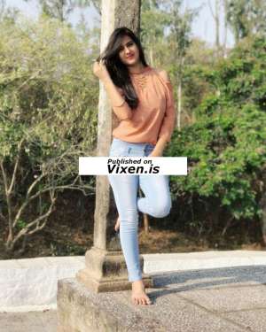 Mona Gupta 28Yrs Old Escort 54KG 166CM Tall Mumbai Image - 0