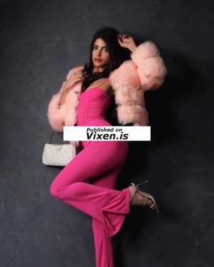 Nicol 24Yrs Old Escort 55KG 167CM Tall Dubai Image - 1