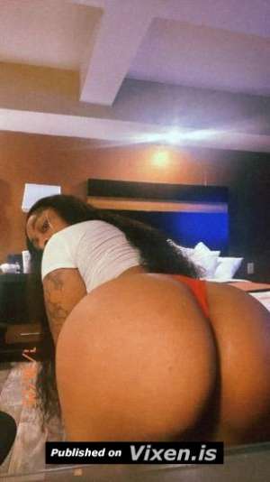 Tight Wet Kitty Outcalls only in Brooklyn NY
