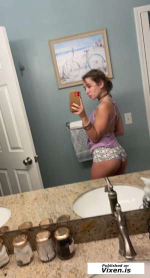 30Yrs Old Escort 38KG 170CM Tall Amman Image - 2