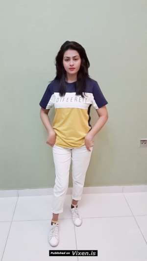 19Yrs Old Escort 166CM Tall Abu Dhabi Image - 1