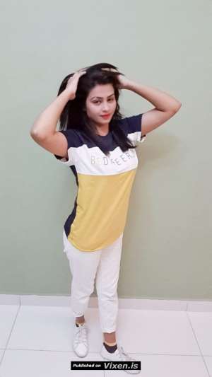 19Yrs Old Escort 166CM Tall Abu Dhabi Image - 2