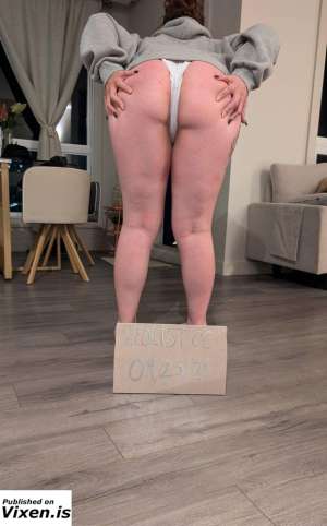 23Yrs Old Escort Calgary Image - 12