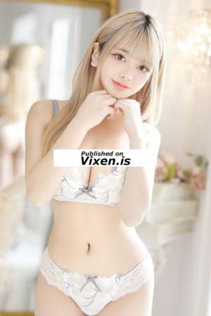 Rena Tanaka 20Yrs Old Escort 50KG 153CM Tall Tokyo Image - 2