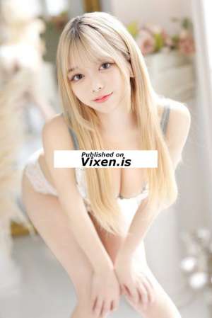 Rena Tanaka 20Yrs Old Escort 50KG 153CM Tall Tokyo Image - 3