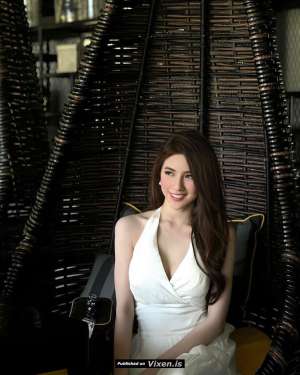 Shintia 23Yrs Old Escort 50KG 169CM Tall Bali Image - 4