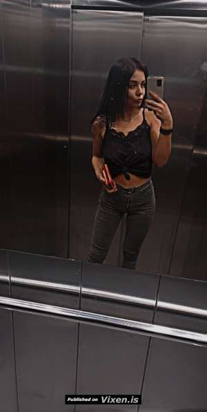 23Yrs Old Escort Black C Cup 55KG 166CM Tall Porto in Porto
