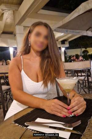Jenn, escort in Mumbai