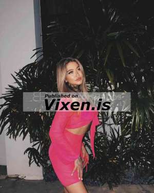 Kim, Independent in Menton