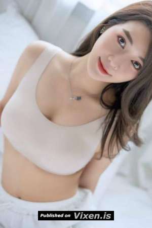 27Yrs Old Escort Brown C Cup 54KG 168CM Tall Kuantan in Kuantan
