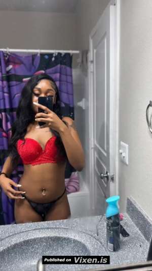 Young and Ready for you daddy in Dallas / Fort Worth TX