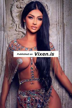 Lara 28Yrs Old Caucasian Escort Black Hair Brown Eyes DD Cup in London