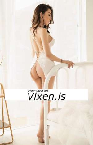 22Yrs Old Japanese Escort Black Hair Black Eyes D Cup Size 6 in Perth