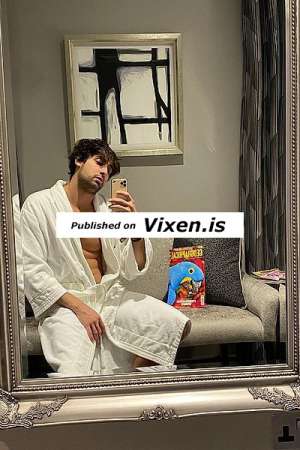Alex 27Yrs Old Caucasian Escort Black Hair Brown Eyes 84KG  in London