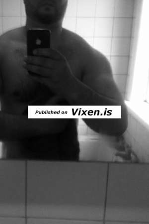 Cash69 38Yrs Old Mixed Escort Brunette Brown Eyes 89KG 177CM in Birmingham