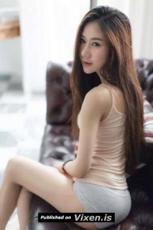 27Yrs Old Malaysian Escort Brown C Cup 54KG 168CM Tall Klang in Klang