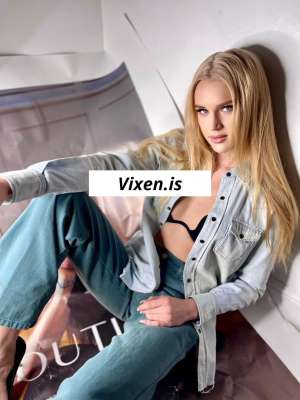22Yrs Old Escort 56KG 168CM Tall Dubai Image - 1