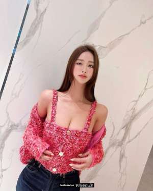 22Yrs Old Korean Escort Black C Cup 50KG 160CM Tall Kuala  in Kuala Lumpur