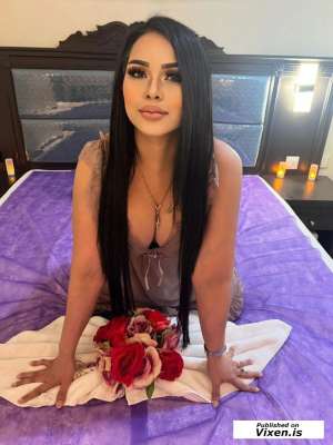 Escort model Bowie, Abu Dhabi in Abu Dhabi