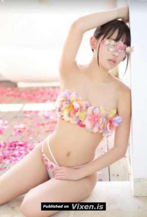 New girl ,Clara in Palmerston, Zuccoli in private house in Darwin