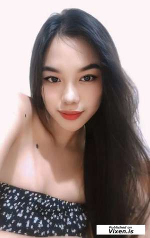 22Yrs Old Escort 153CM Tall Manila Image - 2