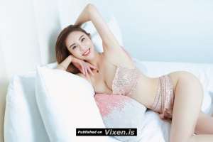 Asian Escort Black Hair Hazel Eyes D Cup 160CM Tall Las  in Las Vegas NV